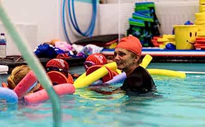 Dolphin Swim -224_400x248